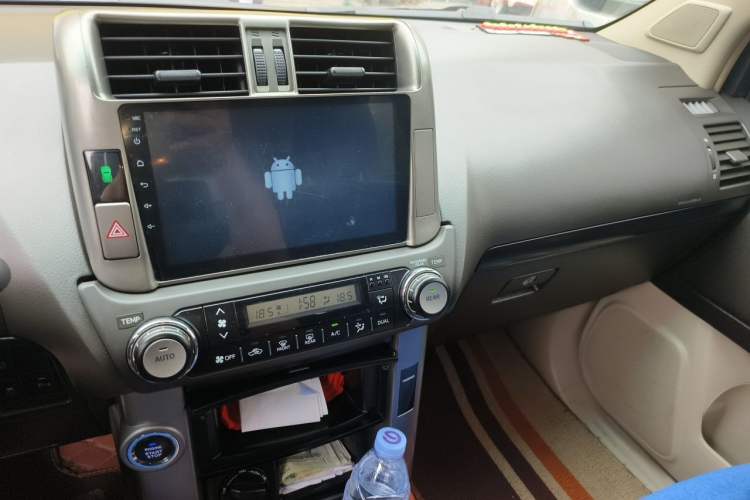 Used Toyota Prado 2010 2.7L Automatic Deluxe Edition Audio And AC Panel