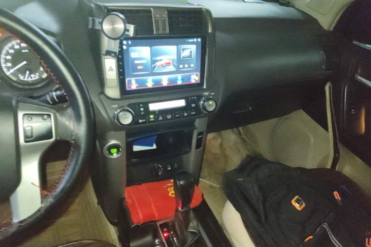 Used Toyota Prado 2010 4.0L Automatic TX Audio And AC Panel