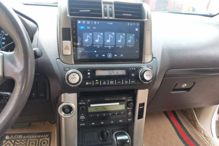 Used Toyota Prado 2010 4.0L Automatic TX-L Audio And AC Panel