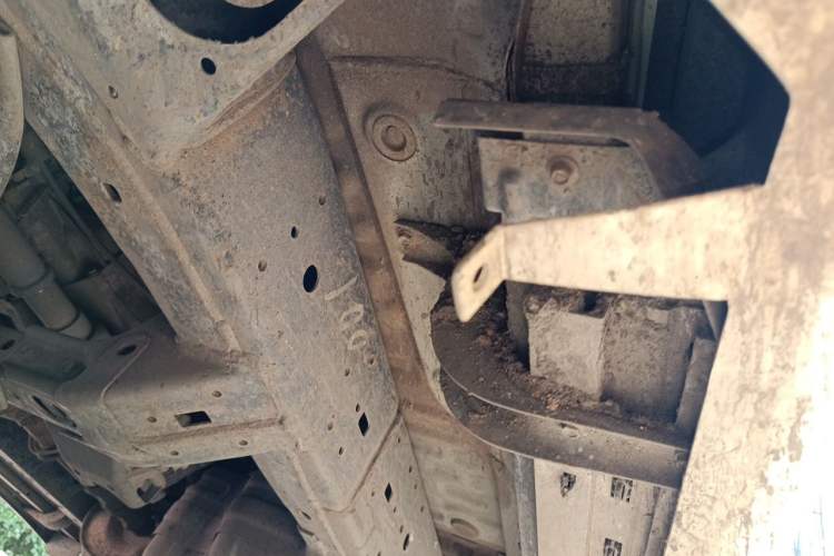 Used Toyota Prado 2010 2.7L Automatic Deluxe Edition Chassis Front Left