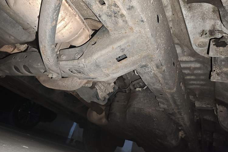 Used Toyota Prado 2010 4.0L Automatic TX-L NAVI Chassis Front Left