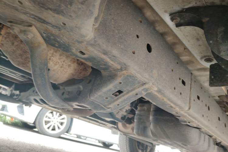 Used Toyota Prado 2010 4.0L Automatic TX-L NAVI Chassis Front Left