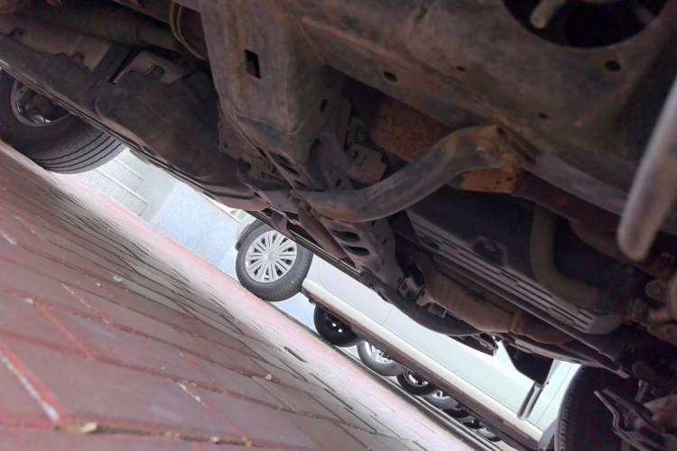 Used Toyota Prado 2010 4.0L Automatic VX NAVI Chassis Front Right