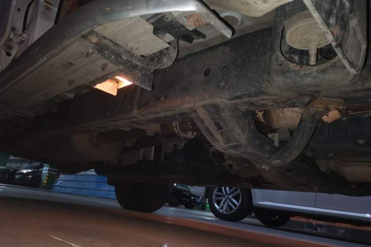 Used Toyota Prado 2010 4.0L Automatic TX-L Chassis Front Right