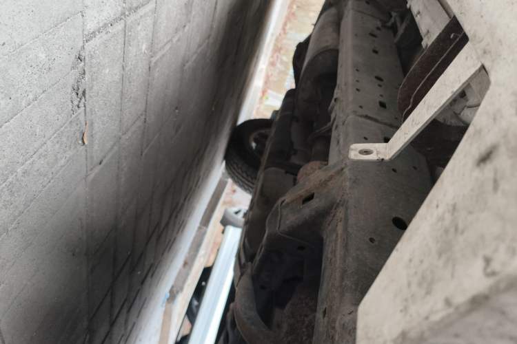 Used Toyota Prado 2010 2.7L Automatic Standard Edition Chassis Front Right