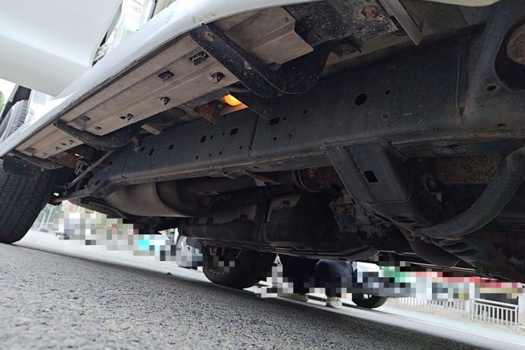 Used Toyota Prado 2010 4.0L Automatic TX-L Chassis Front Right