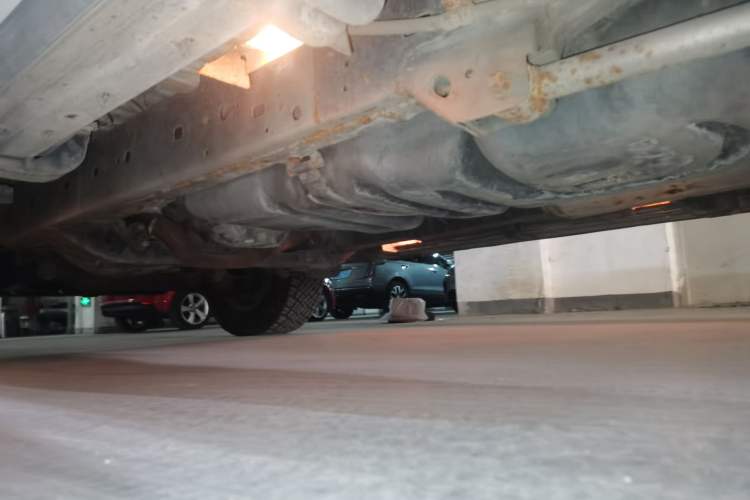Used Toyota Prado 2010 4.0L Automatic TX-L Chassis Rear Left
