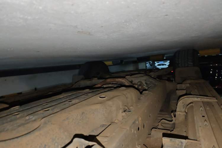 Used Toyota Prado 2010 4.0L Automatic TX-L Chassis Rear Left