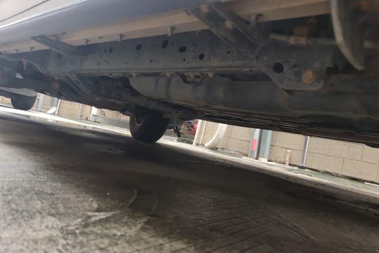 Used Toyota Prado 2010 2.7L Automatic Deluxe Edition Chassis Rear Left