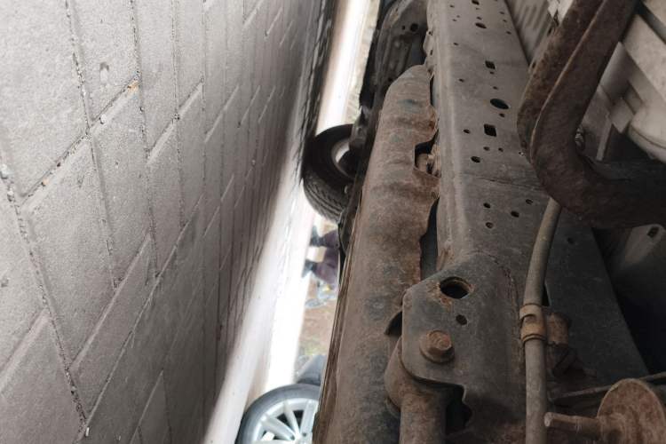 Used Toyota Prado 2010 2.7L Automatic Standard Edition Chassis Rear Left