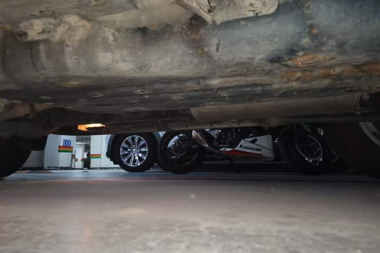 Used Toyota Prado 2010 4.0L Automatic VX NAVI Chassis Rear Left
