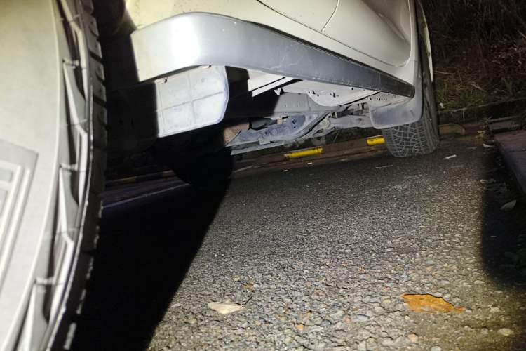 Used Toyota Prado 2010 4.0L Automatic TX-L Chassis Rear Right
