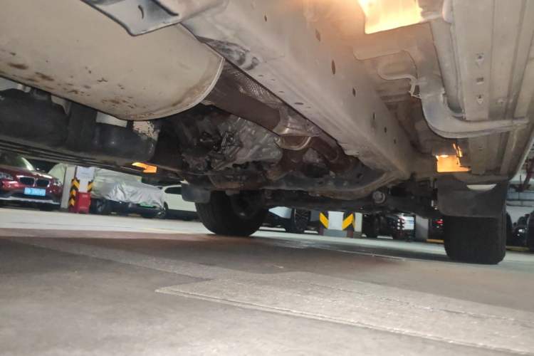 Used Toyota Prado 2010 4.0L Automatic TX-L Chassis Rear Right