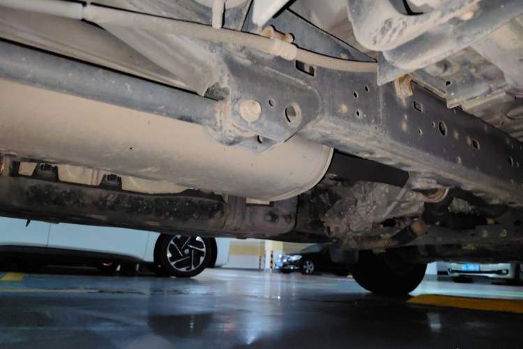 Used Toyota Prado 2010 4.0L Automatic TX-L NAVI Chassis Rear Right