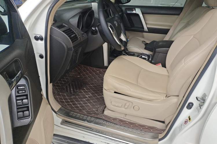 Used Toyota Prado 2010 4.0L Automatic TX-L NAVI Driver Seat