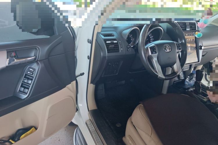 Used Toyota Prado 2010 4.0L Automatic TX-L Driver Seat