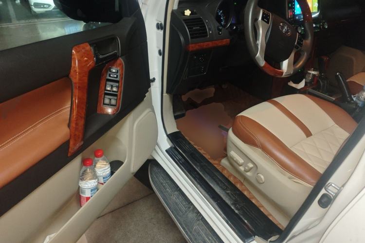 Used Toyota Prado 2010 4.0L Automatic TX-L Driver Seat