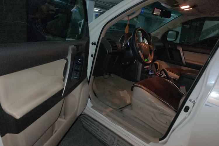 Used Toyota Prado 2010 2.7L Automatic Standard Edition Driver Seat