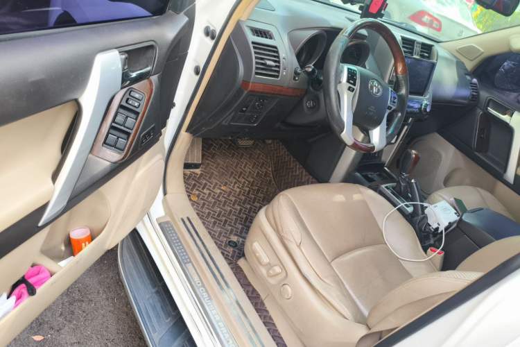 Used Toyota Prado 2010 4.0L Automatic VX Driver Seat