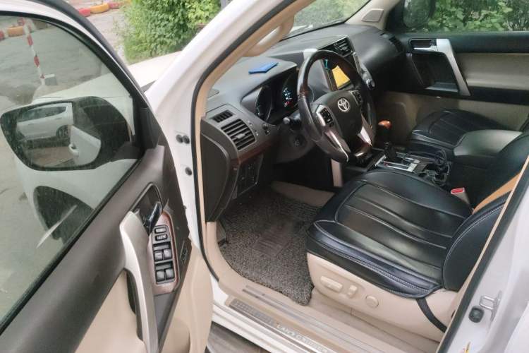 Used Toyota Prado 2010 4.0L Automatic VX NAVI Driver Seat