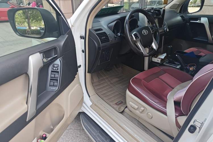 Used Toyota Prado 2010 4.0L Automatic TX-L Driver Seat
