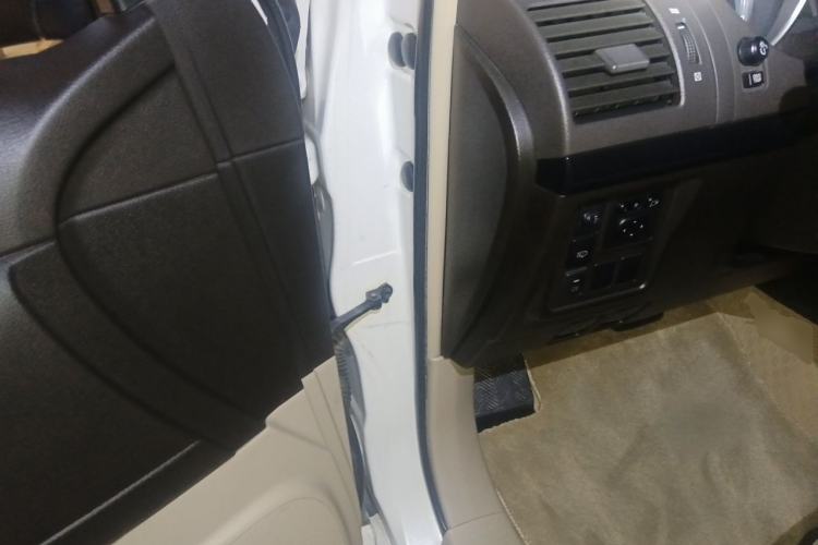 Used Toyota Prado 2010 2.7L Automatic Deluxe Edition Driver Seat