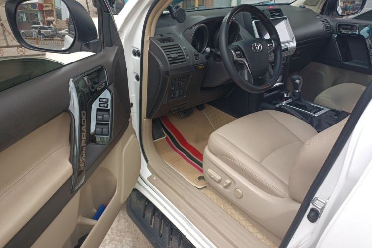 Used Toyota Prado 2010 4.0L Automatic TX-L Driver Seat
