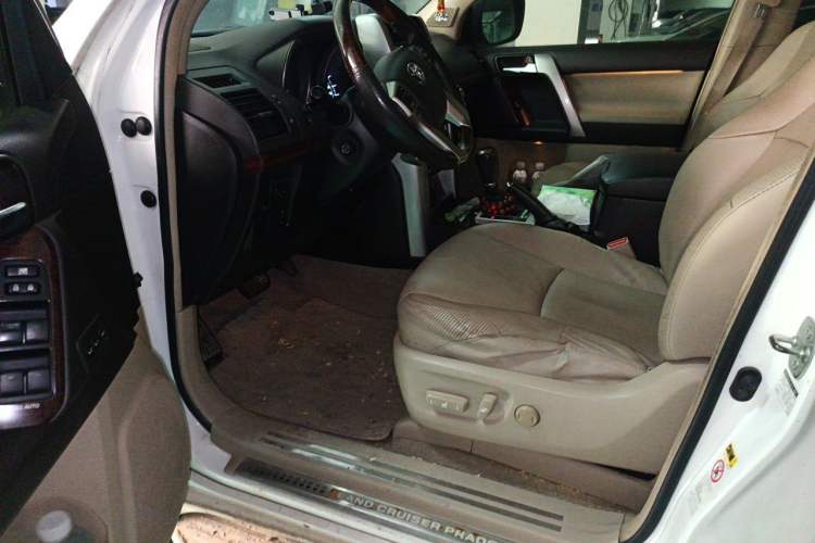 Used Toyota Prado 2010 4.0L Automatic VX NAVI Driver Seat