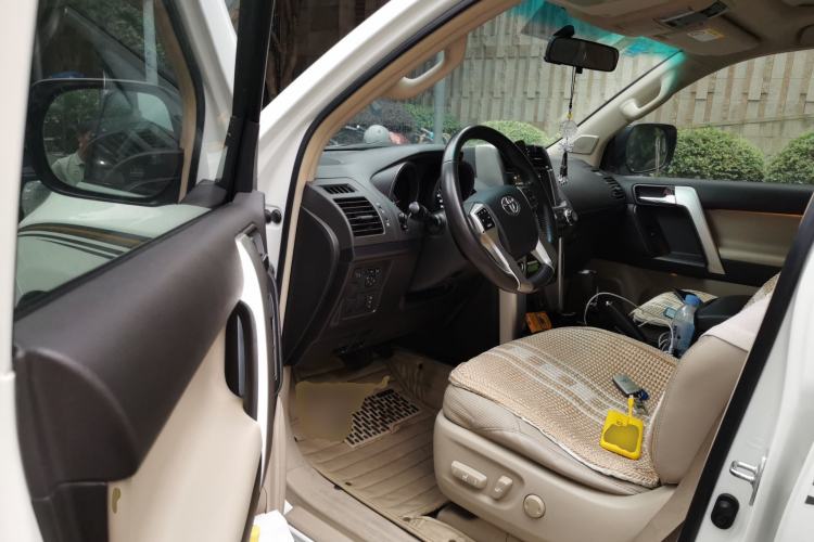 Used Toyota Prado 2010 4.0L Automatic TX-L Driver Seat