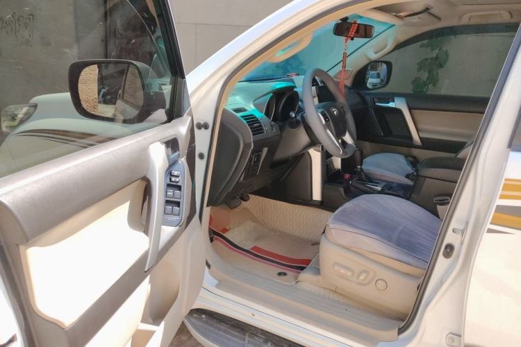 Used Toyota Prado 2010 4.0L Automatic TX-L Driver Seat