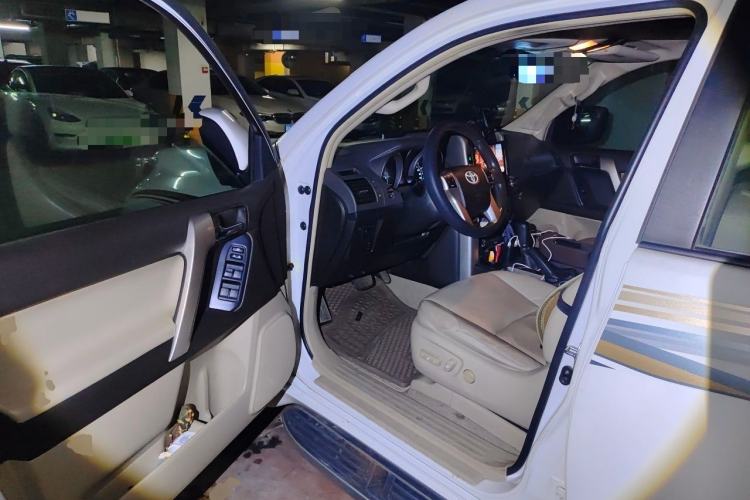 Used Toyota Prado 2010 4.0L Automatic TX-L Driver Seat