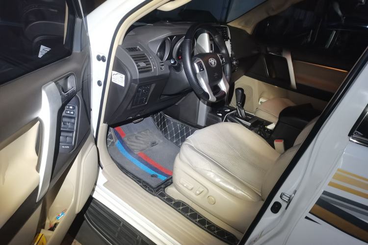 Used Toyota Prado 2010 4.0L Automatic TX-L Driver Seat