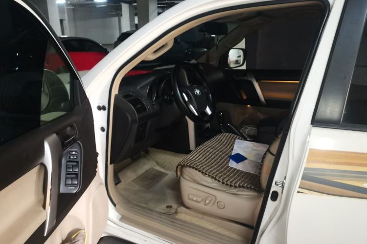 Used Toyota Prado 2010 4.0L Automatic TX-L Driver Seat