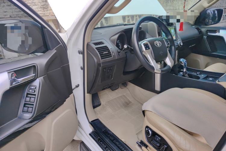 Used Toyota Prado 2010 4.0L Automatic TX-L Driver Seat