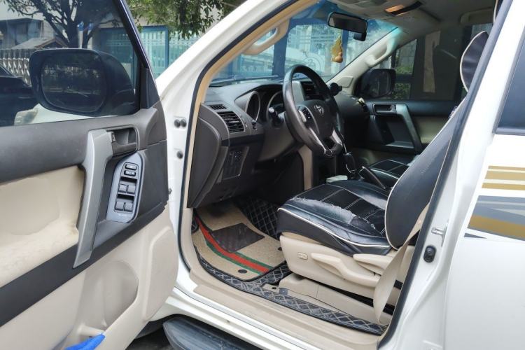 Used Toyota Prado 2010 2.7L Automatic Deluxe Edition Driver Seat