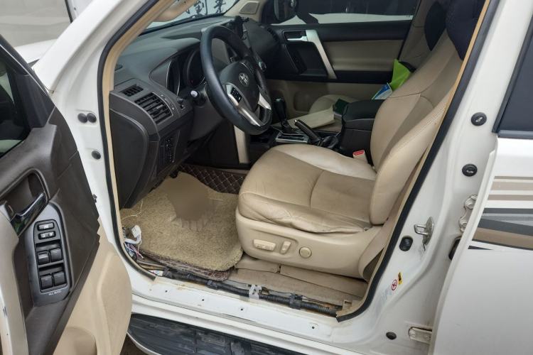 Used Toyota Prado 2010 4.0L Automatic TX-L Driver Seat