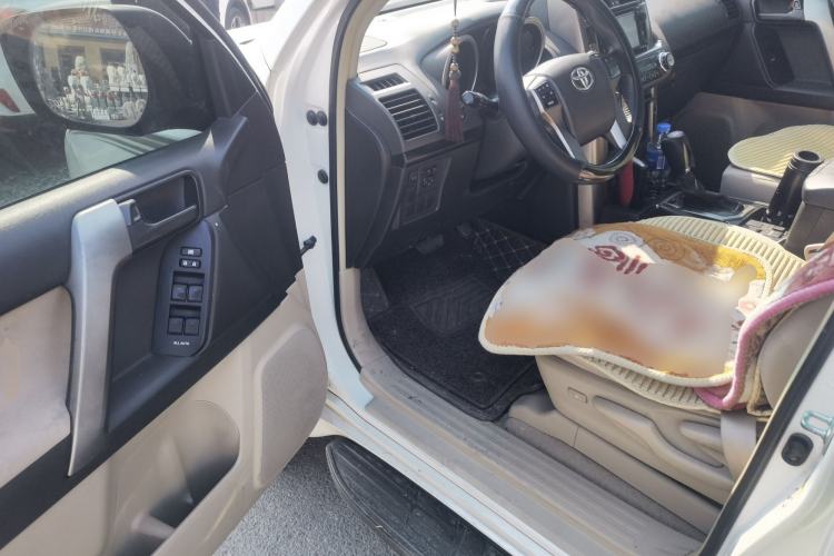 Used Toyota Prado 2010 2.7L Automatic Standard Edition Driver Seat