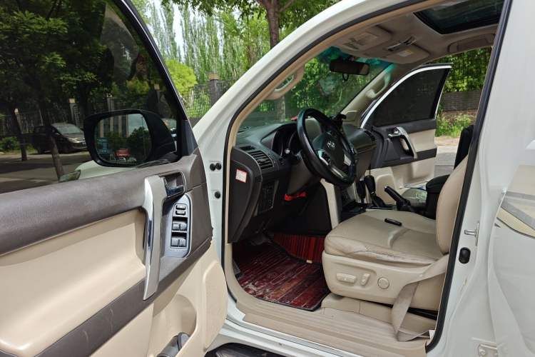 Used Toyota Prado 2010 4.0L Automatic TX-L Driver Seat