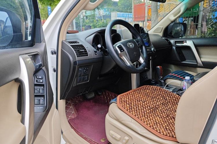 Used Toyota Prado 2010 4.0L Automatic TX-L Driver Seat