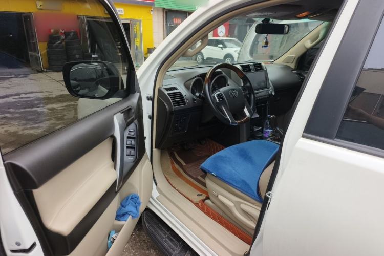 Used Toyota Prado 2010 2.7L Automatic Deluxe Edition Driver Seat
