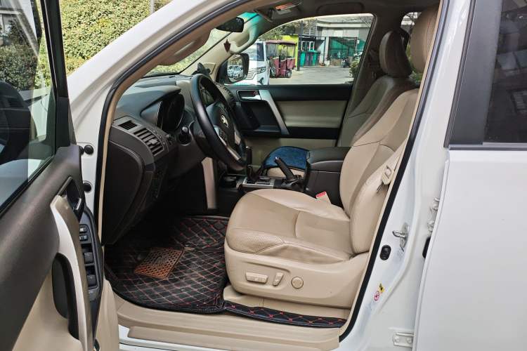 Used Toyota Prado 2010 4.0L Automatic TX-L Driver Seat