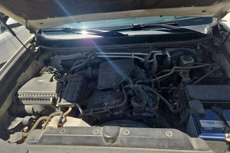 Used Toyota Prado 2010 2.7L Automatic Deluxe Edition Engine Bay