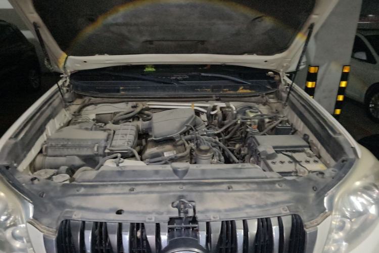 Used Toyota Prado 2010 2.7L Automatic Standard Edition Engine Bay