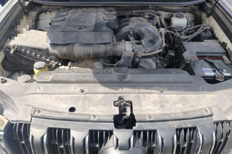 Used Toyota Prado 2010 4.0L Automatic VX NAVI Engine Bay