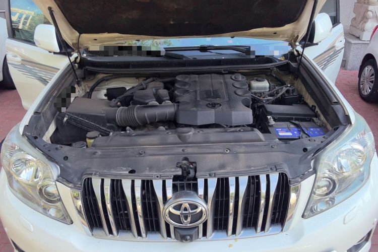 Used Toyota Prado 2010 4.0L Automatic VX NAVI Engine Bay