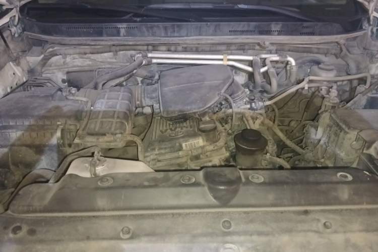 Used Toyota Prado 2010 2.7L Automatic Deluxe Edition Engine Bay