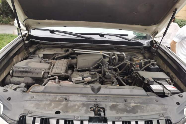 Used Toyota Prado 2010 2.7L Automatic Standard Edition Engine Bay