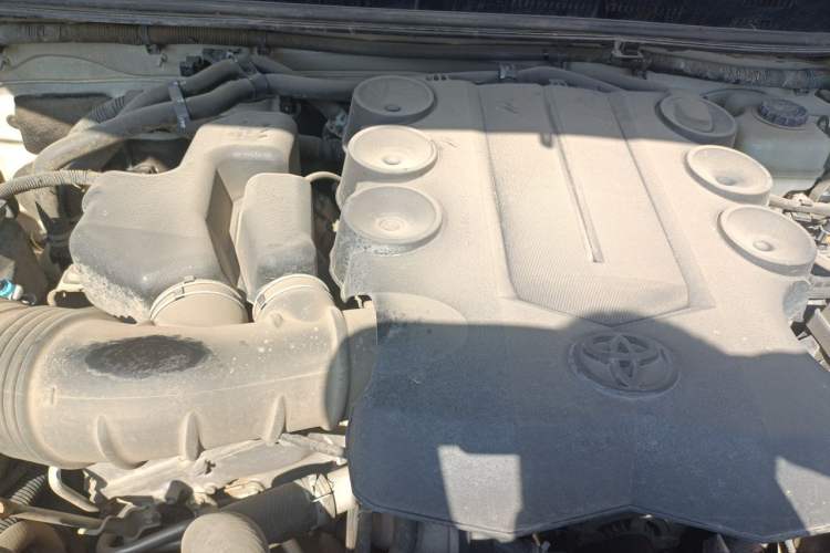 Used Toyota Prado 2010 4.0L Automatic VX NAVI Engine Bay