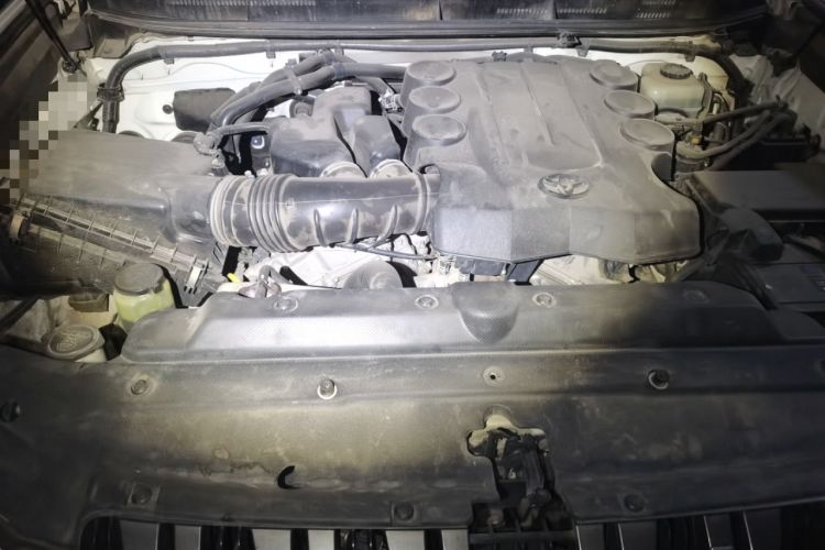 Used Toyota Prado 2010 4.0L Automatic TX-L Engine Bay