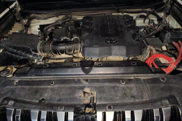 Used Toyota Prado 2010 4.0L Automatic VX NAVI Engine Bay